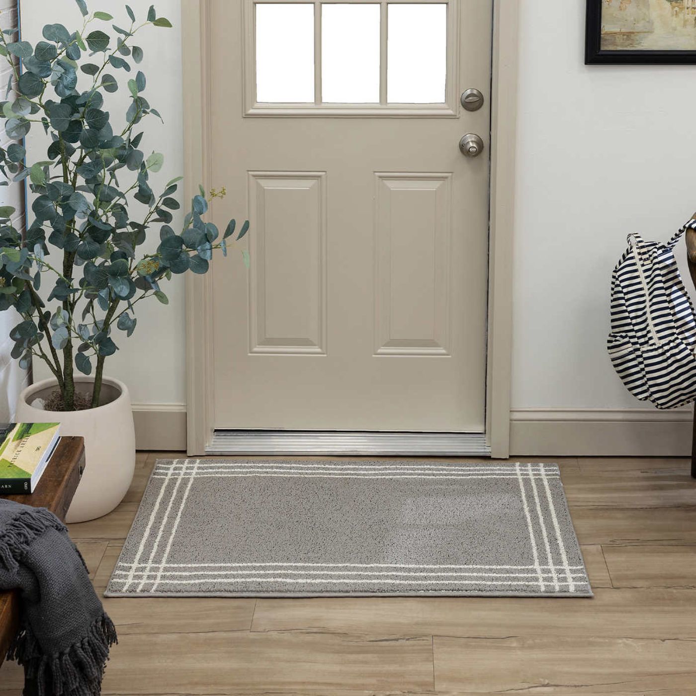 New Generation Accent Rug