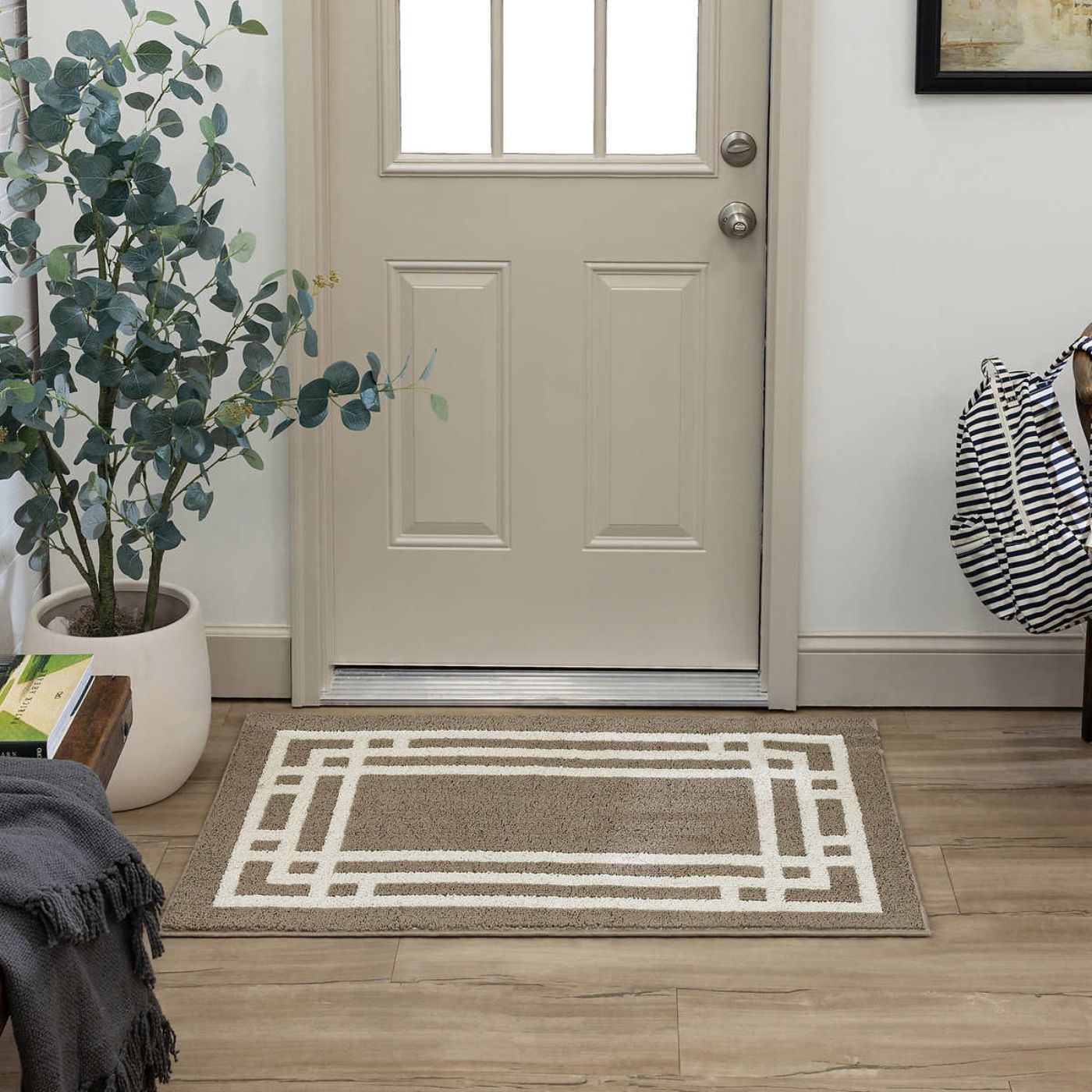 New Generation Accent Rug