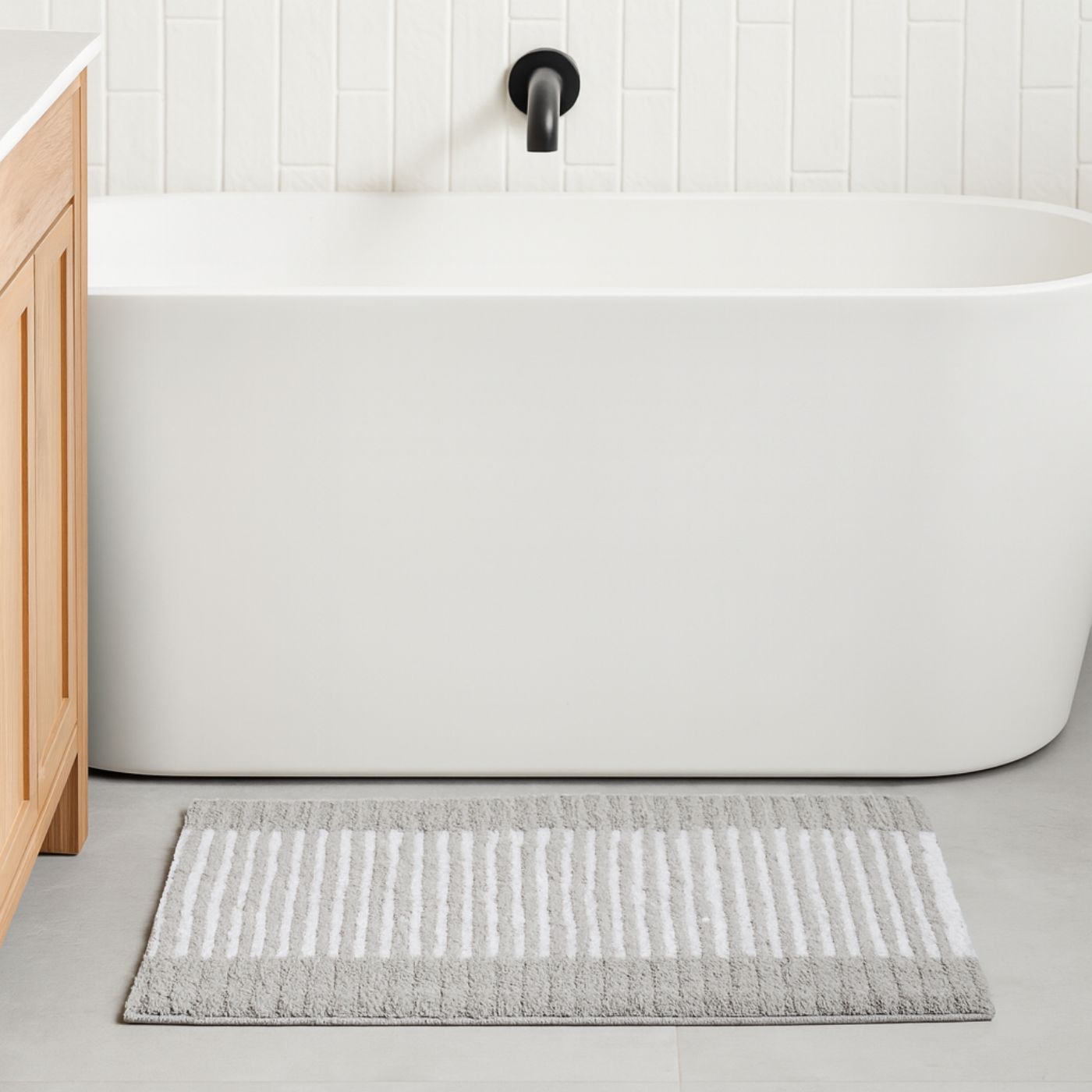Textured Stripe Microfiber Bath Mat